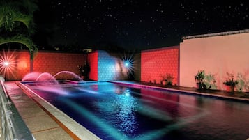 Piscina all'aperto