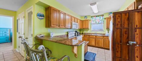 Condo, Multiple Beds (Navy Cove Harbor 1209) | Private kitchen | Oven