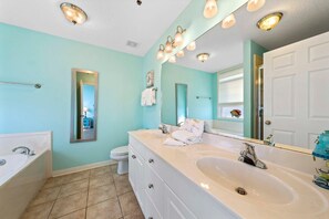 Bathroom - Navy Cove Harbor 1209 (Gulf Shores)