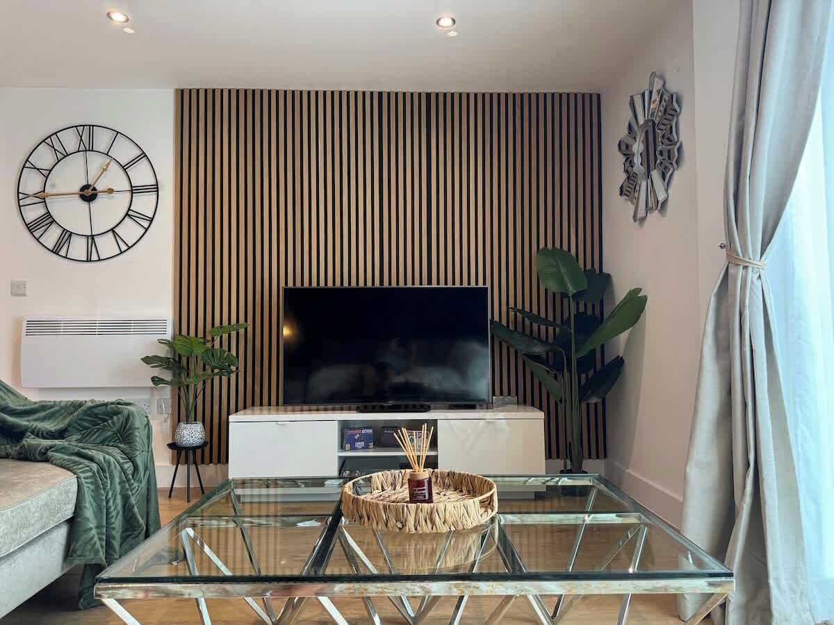 TV, offices