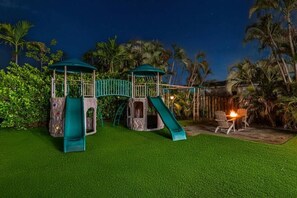 Children’s area - Casa Monstera Pickleball Jacuzzi  Pool (Fort Lauderdale)