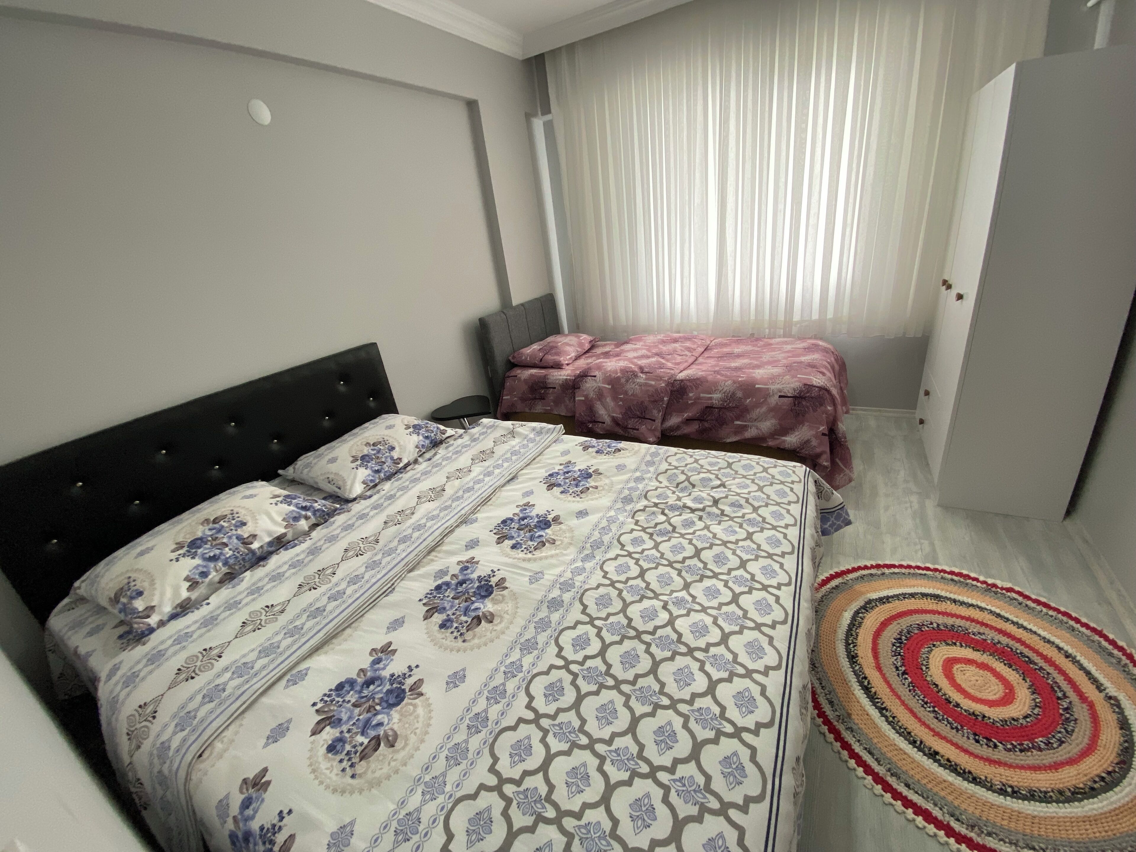 Leilighet – standard, flere senger, balkong, sjøutsikt