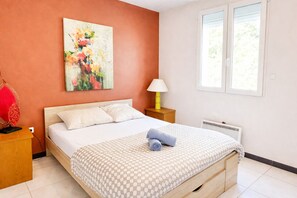 1 bedroom, WiFi, bed sheets