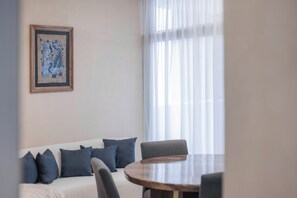 Dining - Emma Apartments New with Pool, Jacuzzi, close to the Beach, and playgrounds (Akumal)