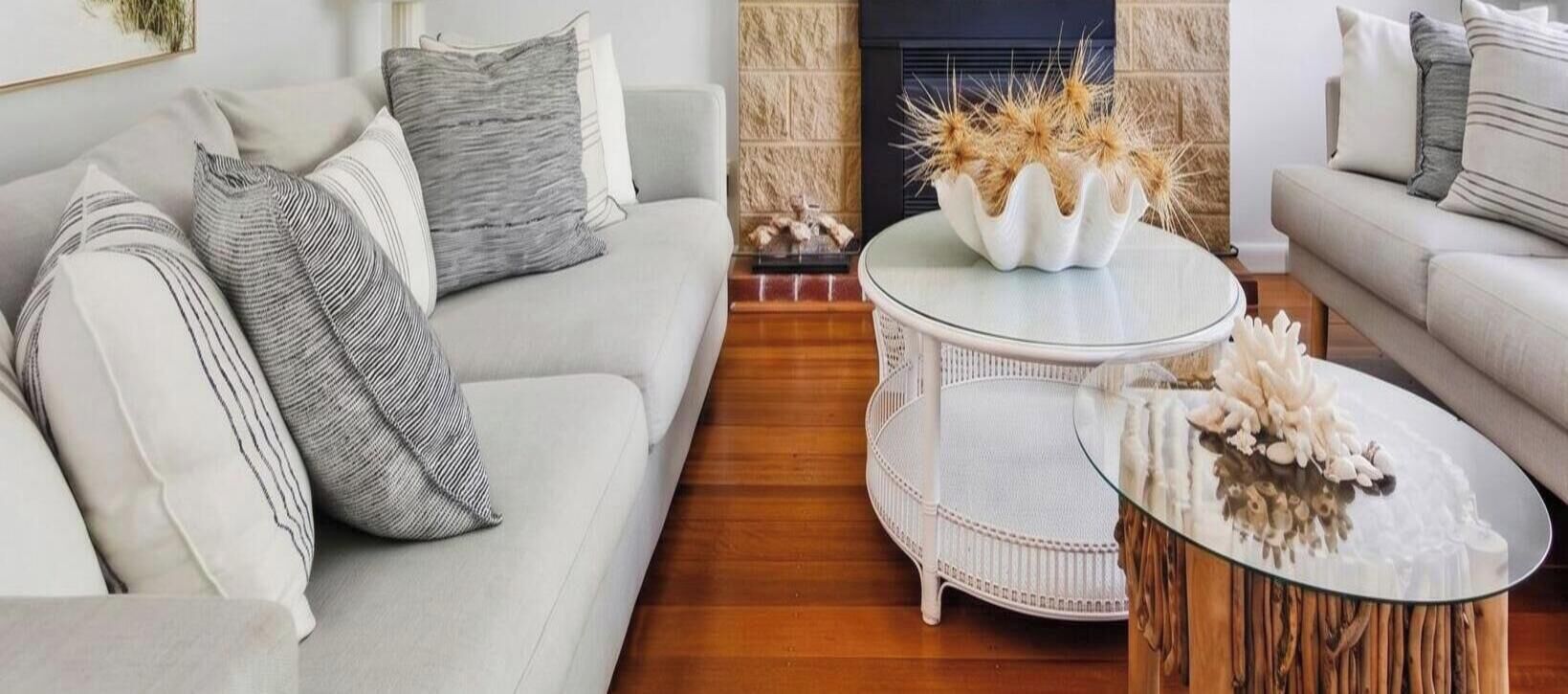 Smart TV y chimenea 