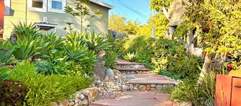 South Park Getaway Near Zoo, Dining & Downtown