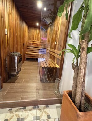 Sauna - Casa Murciélago🦇Located just off Calle 70-near restaurants and bars. (Medellín)