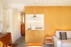 TV - VIVA - Lage Serviced Apartments 29A (Porto)