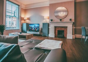 Living area - Central Vista Retreat | Modern City Centre Apartment | Sleeps 6 (Chester)