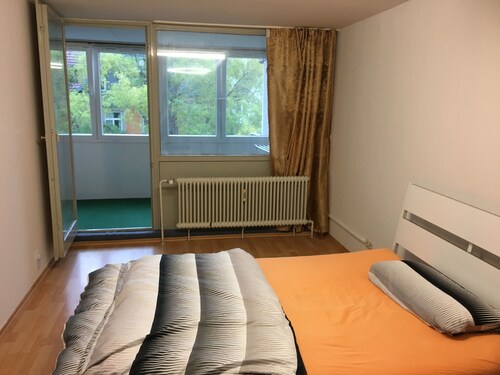 Sindel Living Apartments - serviced apartment with 1 Bed room with 2 double beds