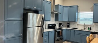 Country Home in Fayette County Tx that sleeps 6. Close to Warrenton and Roundtop
