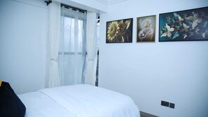 2 bedrooms, iron/ironing board, WiFi, bed sheets - Heartland Garden Kilimani ,Modern 2BR Master Ensuite with Stunning Nairobi Views (Nairobi)
