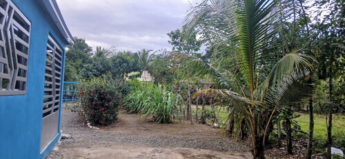Country house in Bonao with a spacious patio, peace, and nature