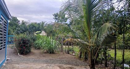 Country house in Bonao with a spacious patio, peace, and nature