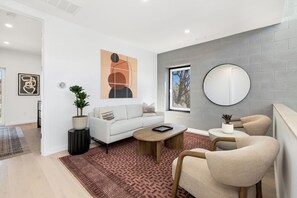 Interior - The Lumen - Garage - 0.5 mi DT (Bentonville)