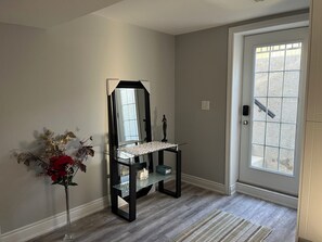 Interior - Cozy and spacious apartment (Mississauga)