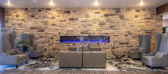 Cobblestone Hotel & Suites - Bay Minette