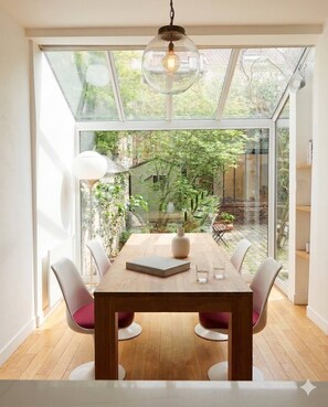 Dining - Private house and garden in Paris - Air conditioning - Family retreat (Paris)