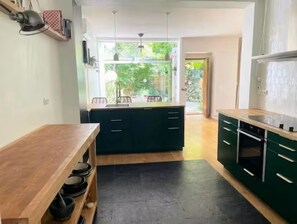 Private kitchen - Private house and garden in Paris - Air conditioning - Family retreat (Paris)