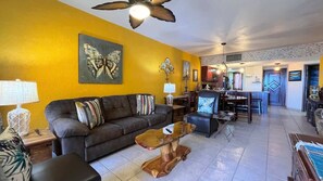 TV - Cozy Condo on Sandy Beach Resort Princesa C-408 (Puerto Peñasco)