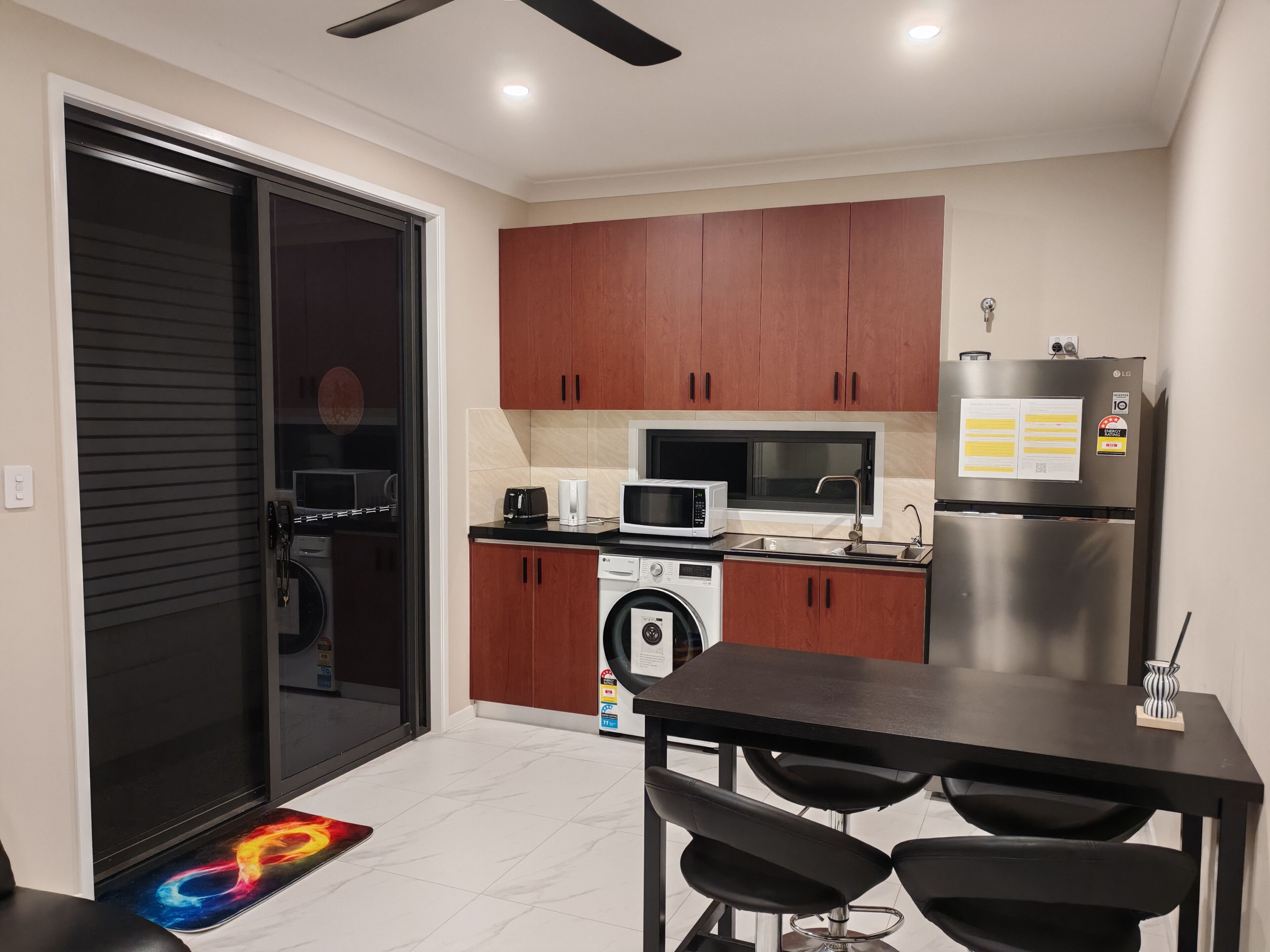 Microwave, stovetop