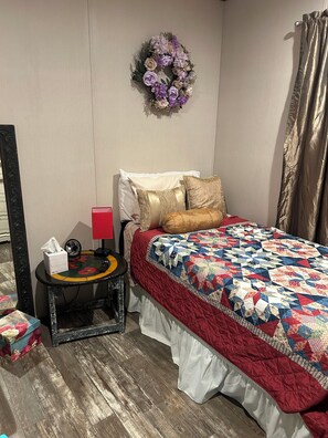 1 bedroom, WiFi, bed sheets - Nature At the Cozy House (Slidell)