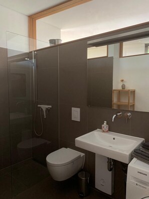 Bathroom - Design wooden house with panoramic field view in Märkische Schweiz! Peace&Design&Nature (Oberbarnim)