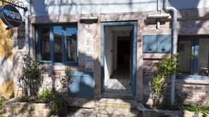 Exterior detail - The Macaron Poyraz Guesthouse (Ayvalik)