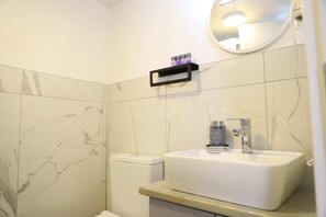 Bathroom - The Macaron Poyraz Guesthouse (Ayvalik)