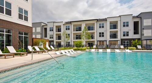 Signature 3BR 2BA | Open Concept | With Balcony