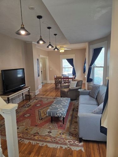 3-bedroom house near downtown Omaha between Little Italy and Little Bohemia!