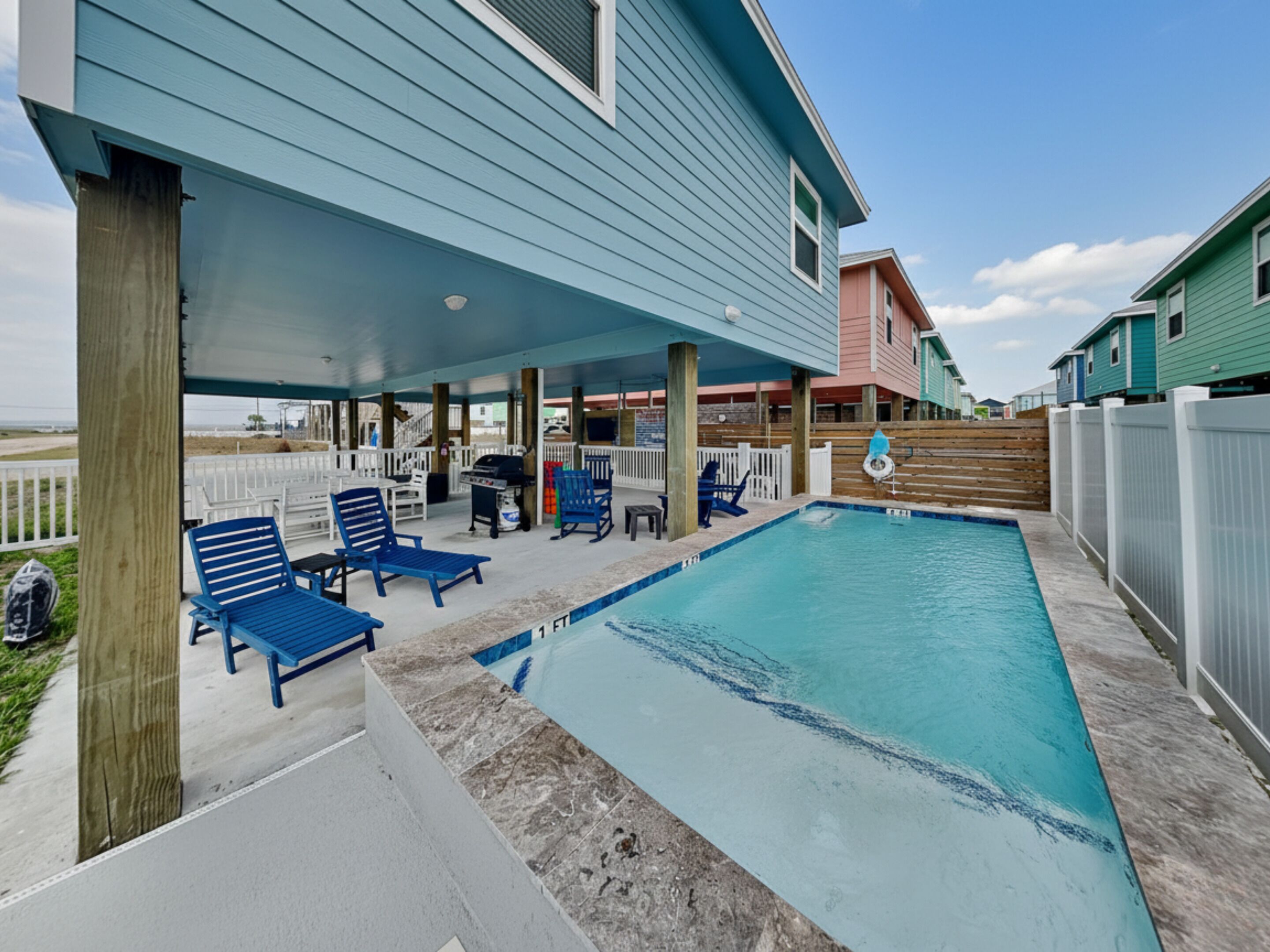 House (4 Bedrooms) | Front of property