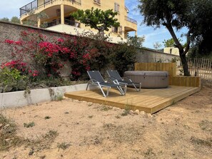 Terrace/patio - F2 in Capo di Feno - Nature, beach and jacuzzi (Ajaccio)