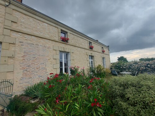 Jolie Longère à la Campagne à côté de Saumur et ses alentours
