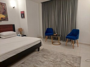 2 bedrooms, iron/ironing board, WiFi, bed sheets - Emaar Apartment – 2 Bed (Sea Facing, Higher Floor) (Karachi)