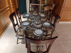 Dining - Emaar Apartment – 2 Bed (Sea Facing, Higher Floor) (Karachi)