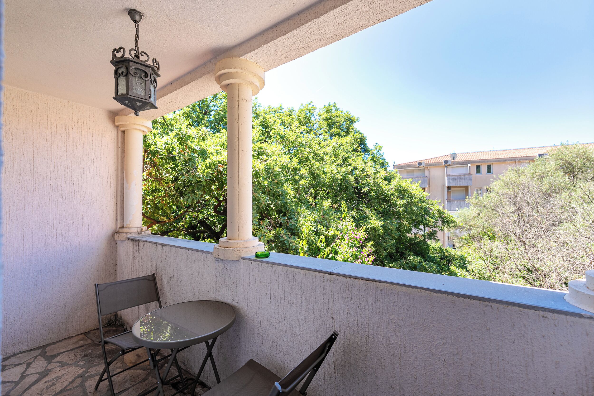 Apartamento Confort, balcón | Balcón