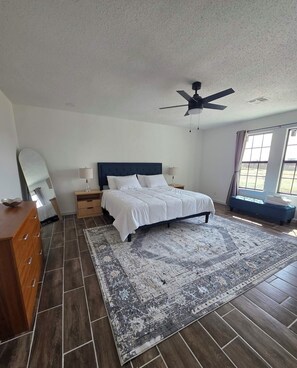 2 bedrooms, WiFi, bed sheets