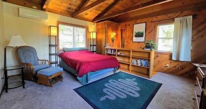 30 Night Minimum, Shasta View Villa