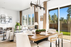 Dining - Modern*Fully Fenced Yard*A/C* Near Forest (Flagstaff)