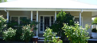 Renovated period home - close to shops, pubs, restaurants and the Murray River