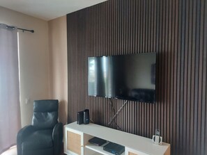 Interior - Gentle Breeze at Vista Cay Resort (Orlando)