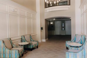Interior - Kings Palace at Vista Cay Resort (Orlando)