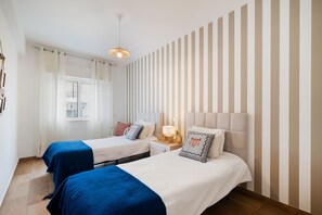 2 Schlafzimmer, Zimmersafe, Bügeleisen/Bügelbrett, kostenloses WLAN