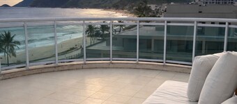 LUXURY penthouse 6 people seafront pedra do pontal