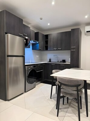 奢華套房, 陽台, 城市景觀 | 私人廚房