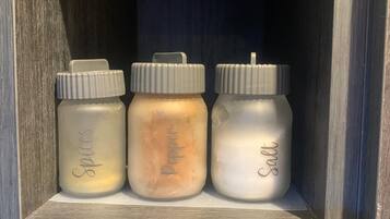 Luksussuite, balkong, byutsikt | Baderomsfasiliteter