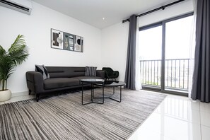 Luxury Apartment, City View | Living area - Cozy One bed at Loxwood (Accra)