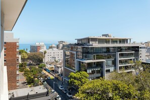 Exterior - Stylish Sea Point Apartment (Cape Town)