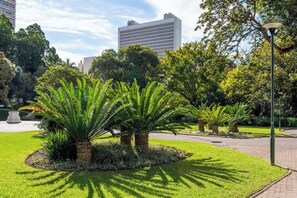 Property grounds - Spacious 16 on Bree Apartment | Balcony | Wifi (Cape Town)
